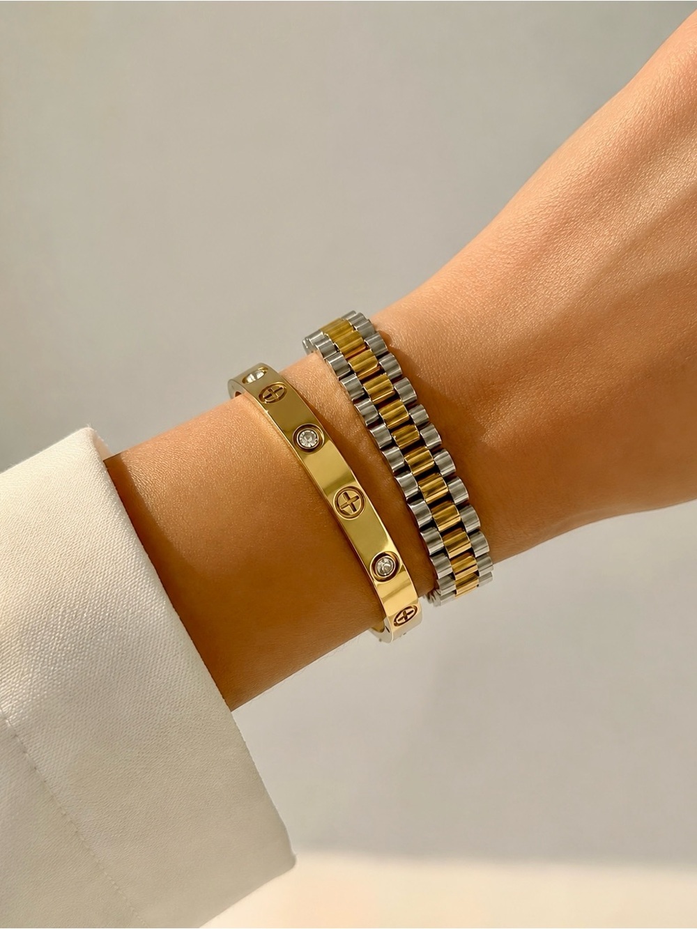 2-Piece Luxury Inspired Stainless Steel Bracelet Set Gold Silver CZ Bangle 🩶🧡